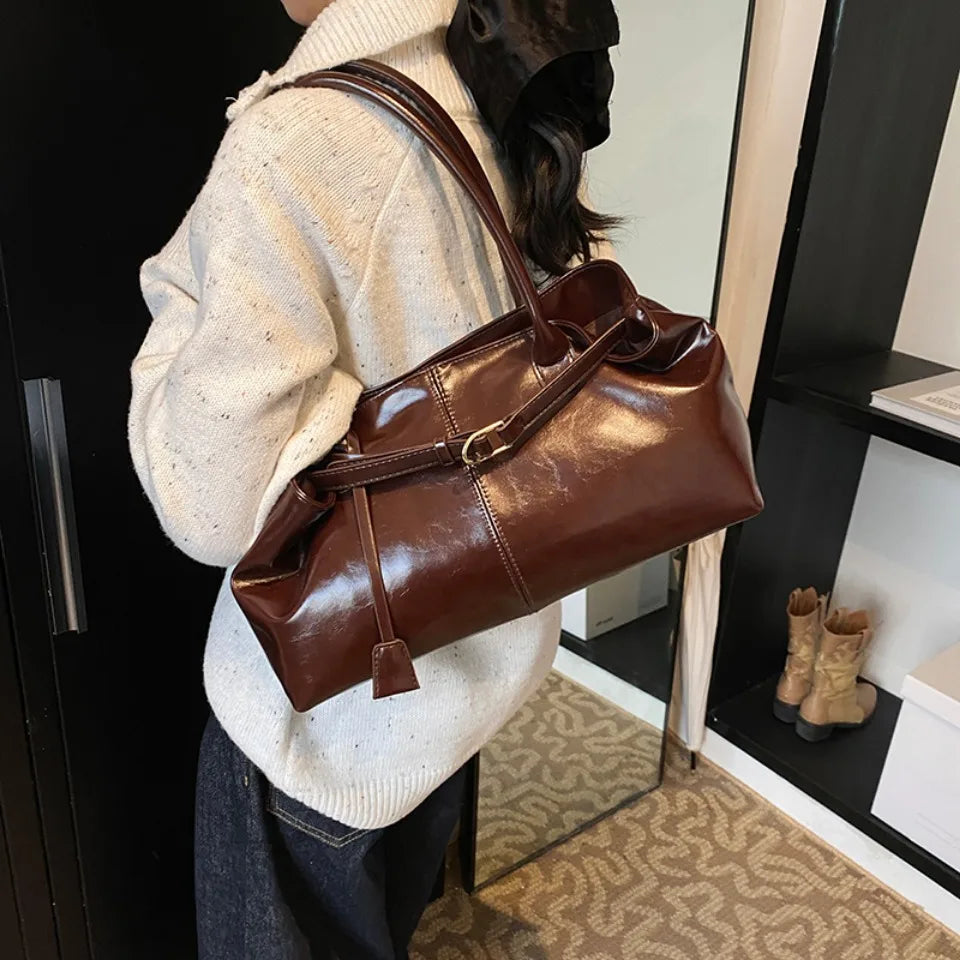 Sac hobo en cuir PU vintage, grand sac à main souple avec poignée, idéal pour le travail, le shopping et les voyages.