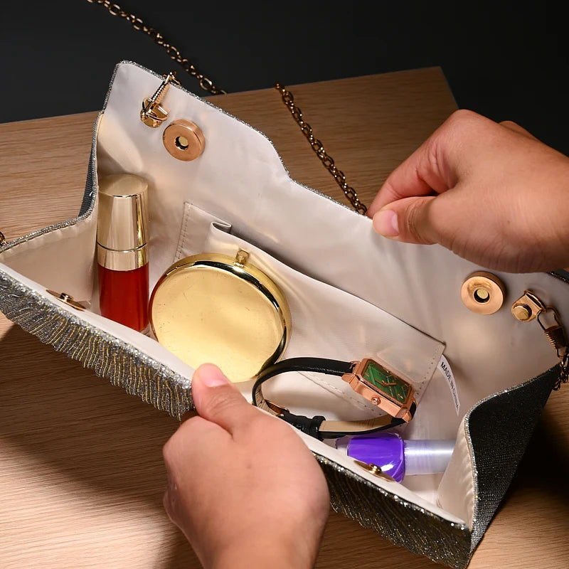 Sac Femme Élégance à Chaîne – Chic, Polyvalent et Idéal pour les Soirées, Mariages et le Quotidien
